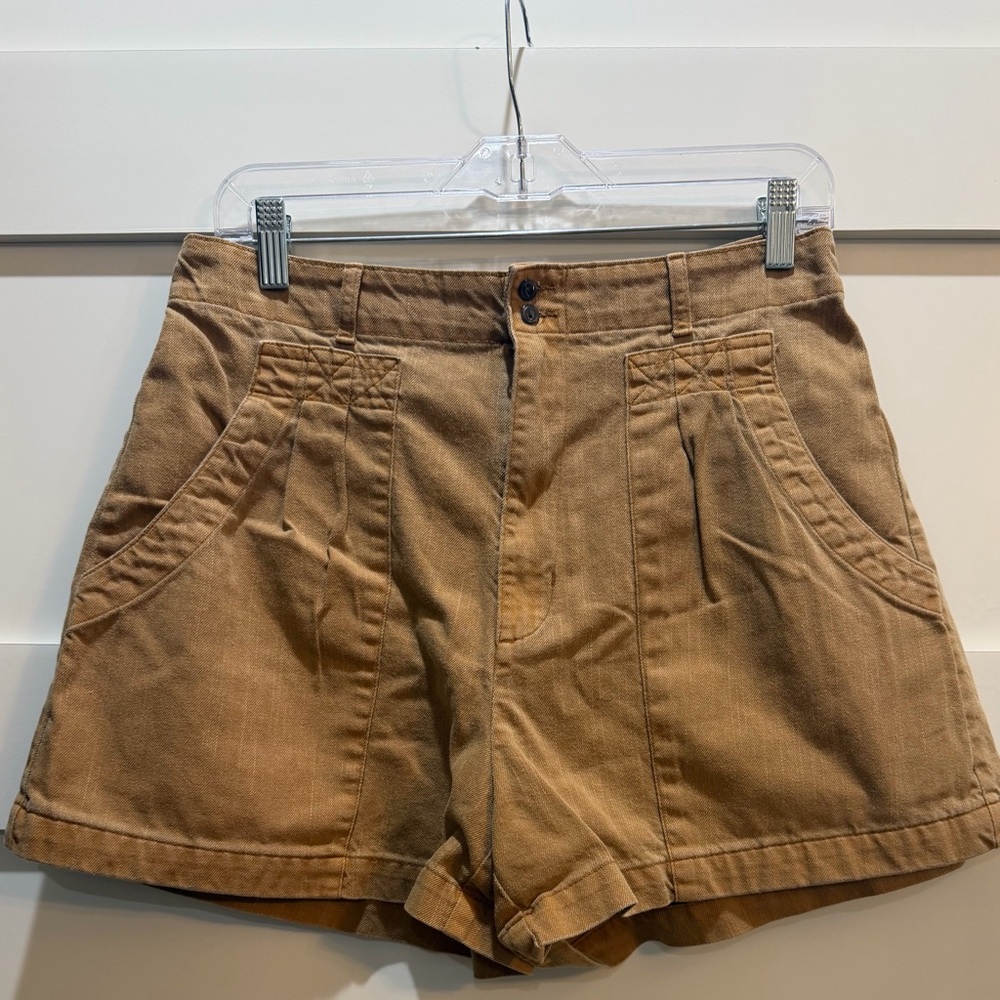 Universal Thread Tan High-Waisted Shorts – Size 10